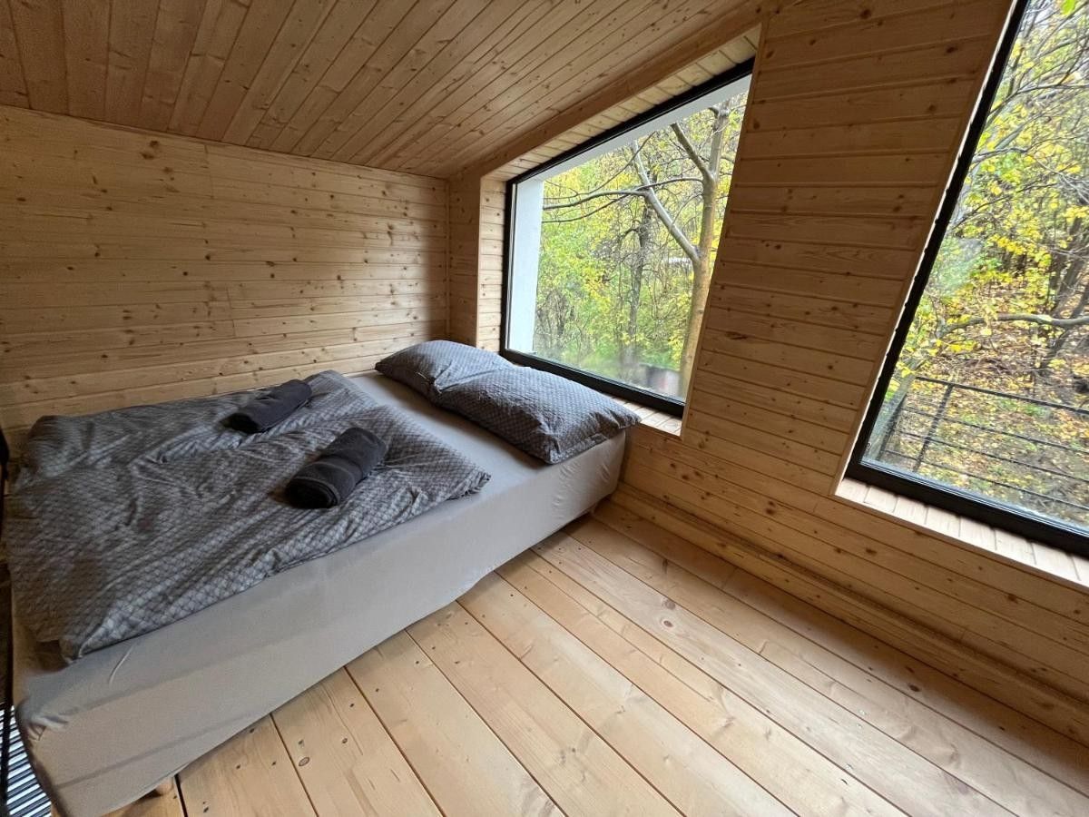 Jednolôžková izba s prístelkami Jednolôžková izba s 2 prístelkami - Luxusná chata Zliechov