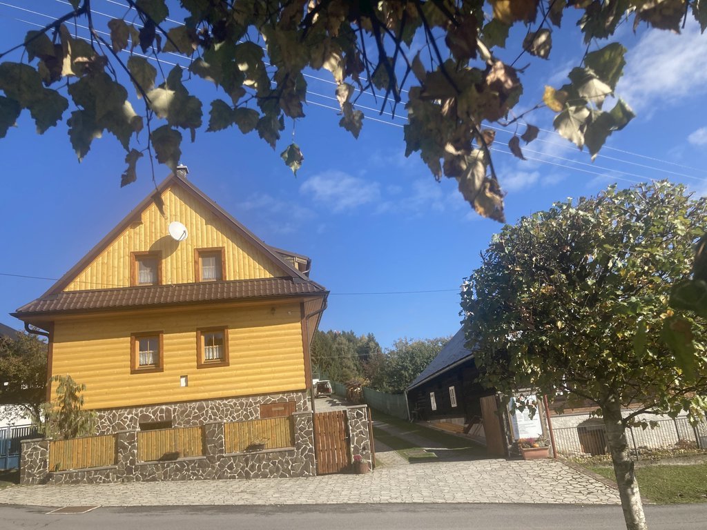 Chaty Vrchár — CHATA v obci Lom nad Rimavicou