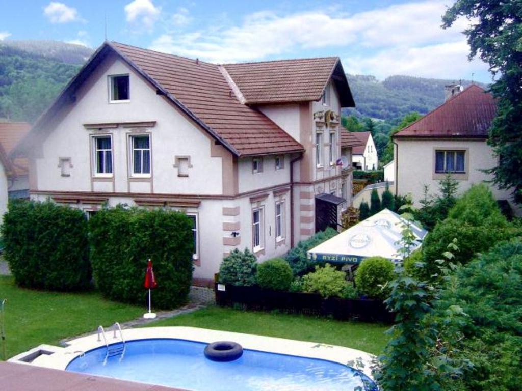 Chata Ranch Karlův Dvůr — HÜTTE in Petrovice