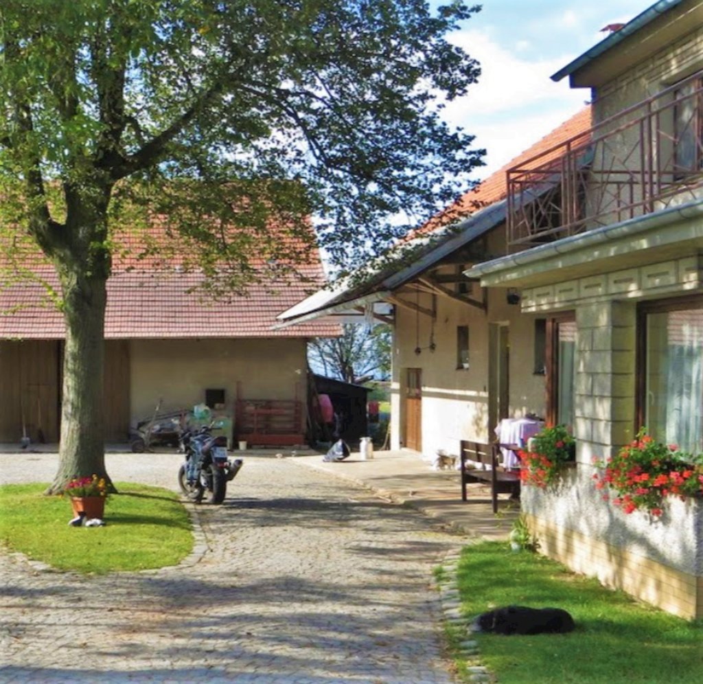 Farma u Otčenášků — BAUERNHOF in Voděrady