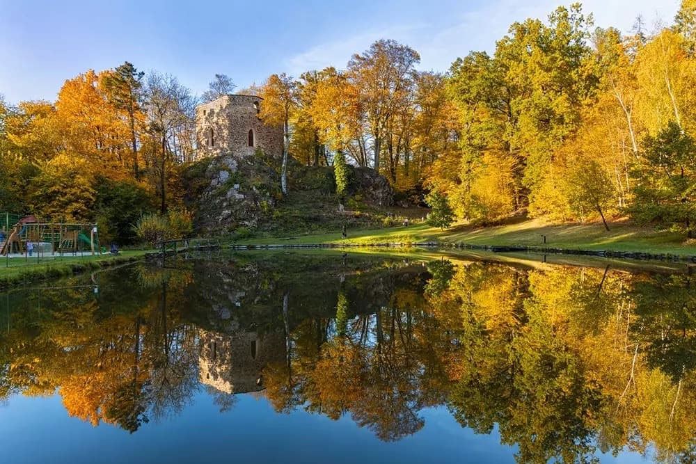 Zřícenina hradu Salon