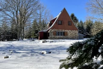 Horská chata Svahová in the winter