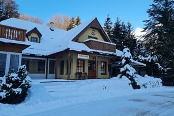 Ferienhaus  pri jazere Hodruša im Winter