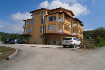 Slnečné apartmány, Apartmanový dom LUX v zime
