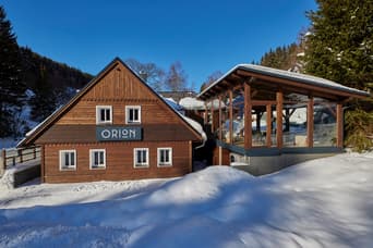 Cottage Orion in the winter