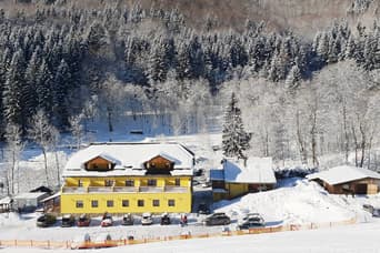 Resort a skiareál Brněnka v zimě