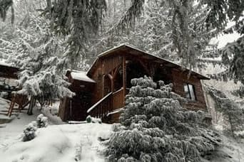 Srub Mladé Buky Čeladná in the winter