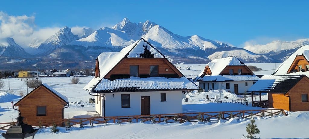 Domek Český štít - Stará Lesná w zimie