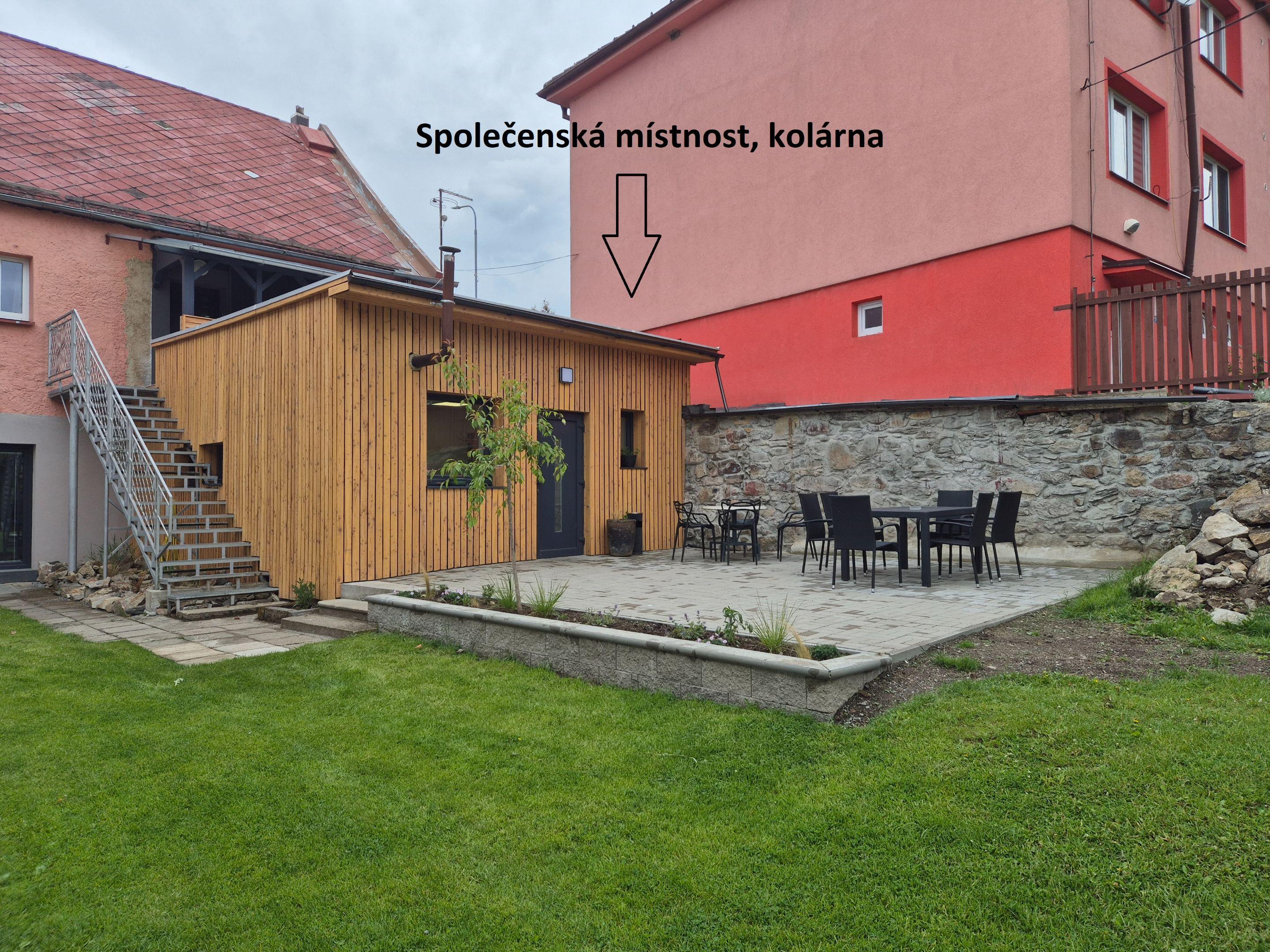Pokój wspólny - Apartamenty ČERNÝ KOHOUT