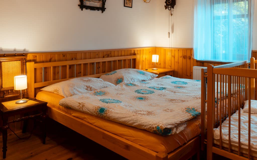 čtyřlůžkový pokoj č.1 v přízemí - Chalupa u Podskalských