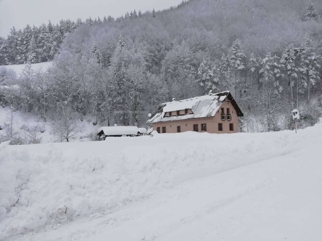 Ski Kozinec 1km otvorený. - Cottage Raj