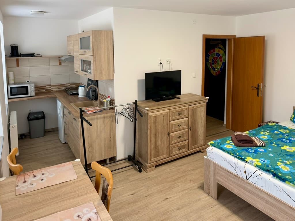 Zweibettzimmer  - Ke třem pramenům