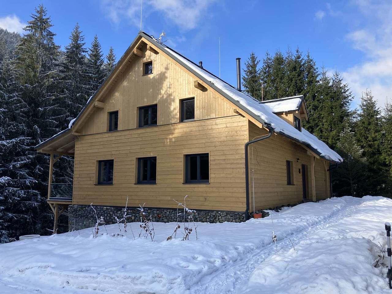 Ferienhaus Nový Zlatník im Winter