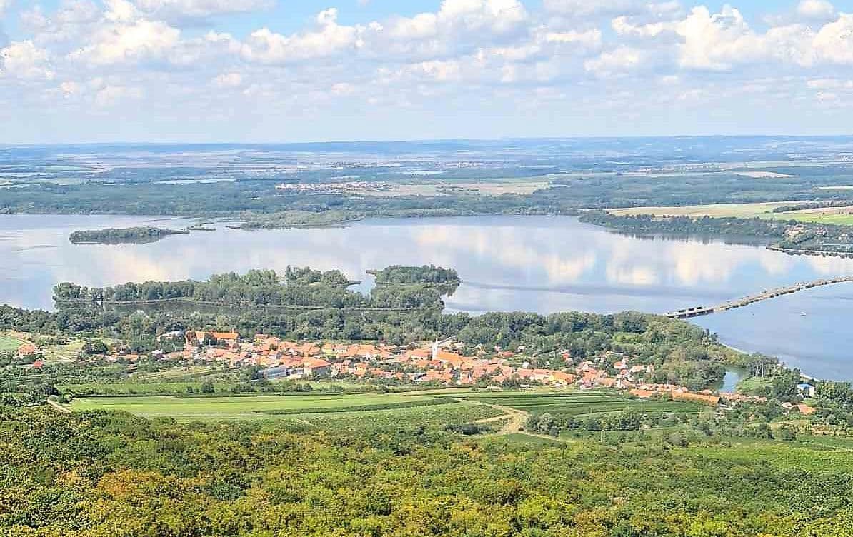 Okolica - Ubytování pod Pálavou - U HRÁZE