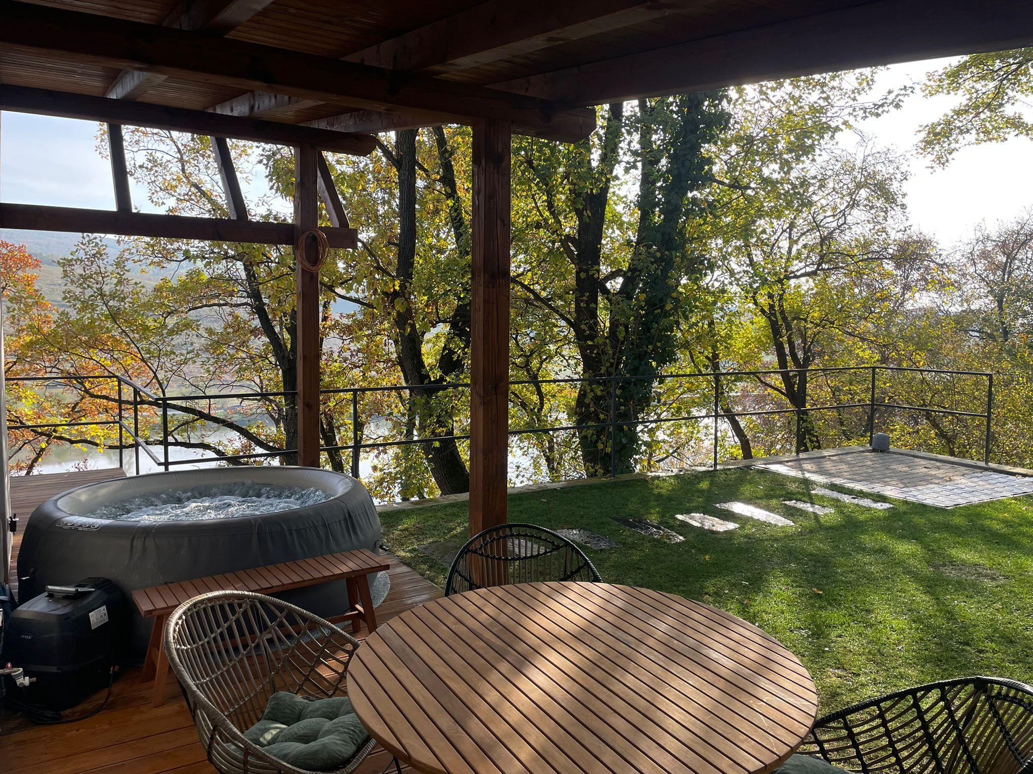 Lakeside cottage with sauna 763081