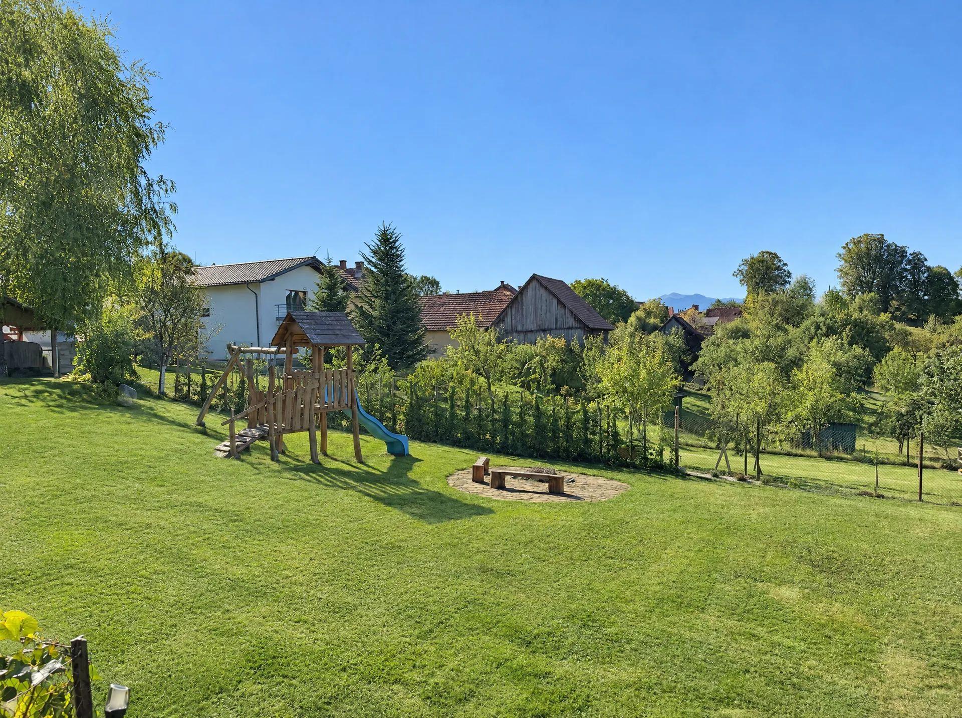Privát Mako Mezonetový apartmán s 1 spálňou - Privát Mako