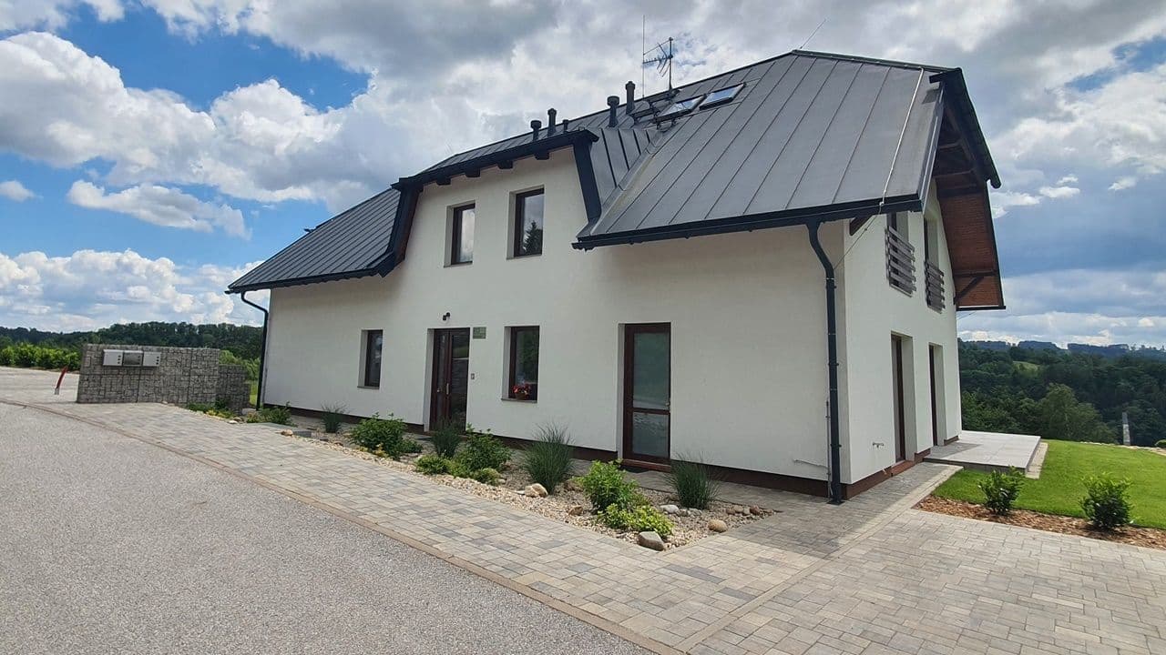 Exteriér - Apártmány Strážník