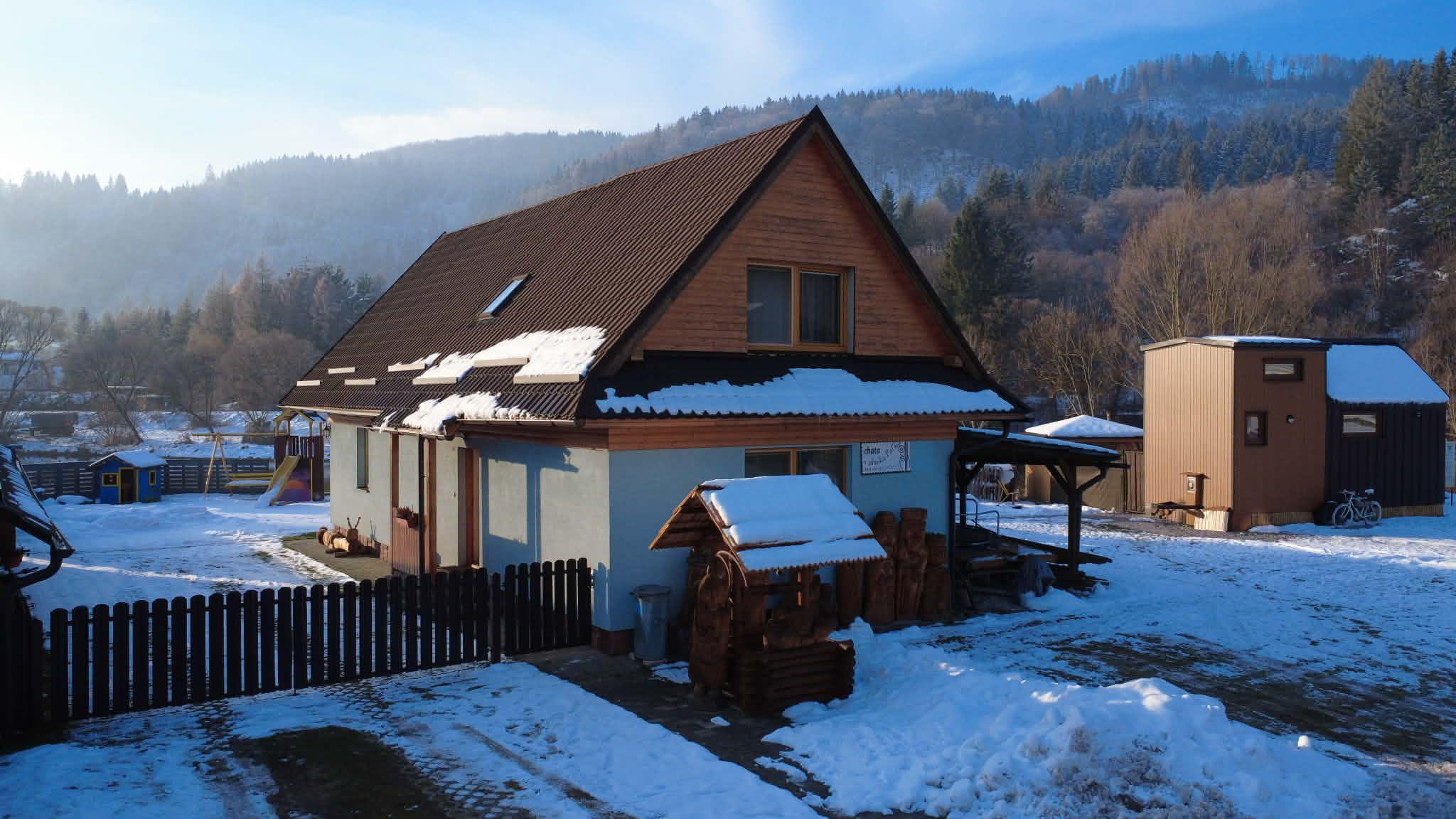 Domek  - Chata u pltníka Paľka a Tiny house Podbieľanská archa