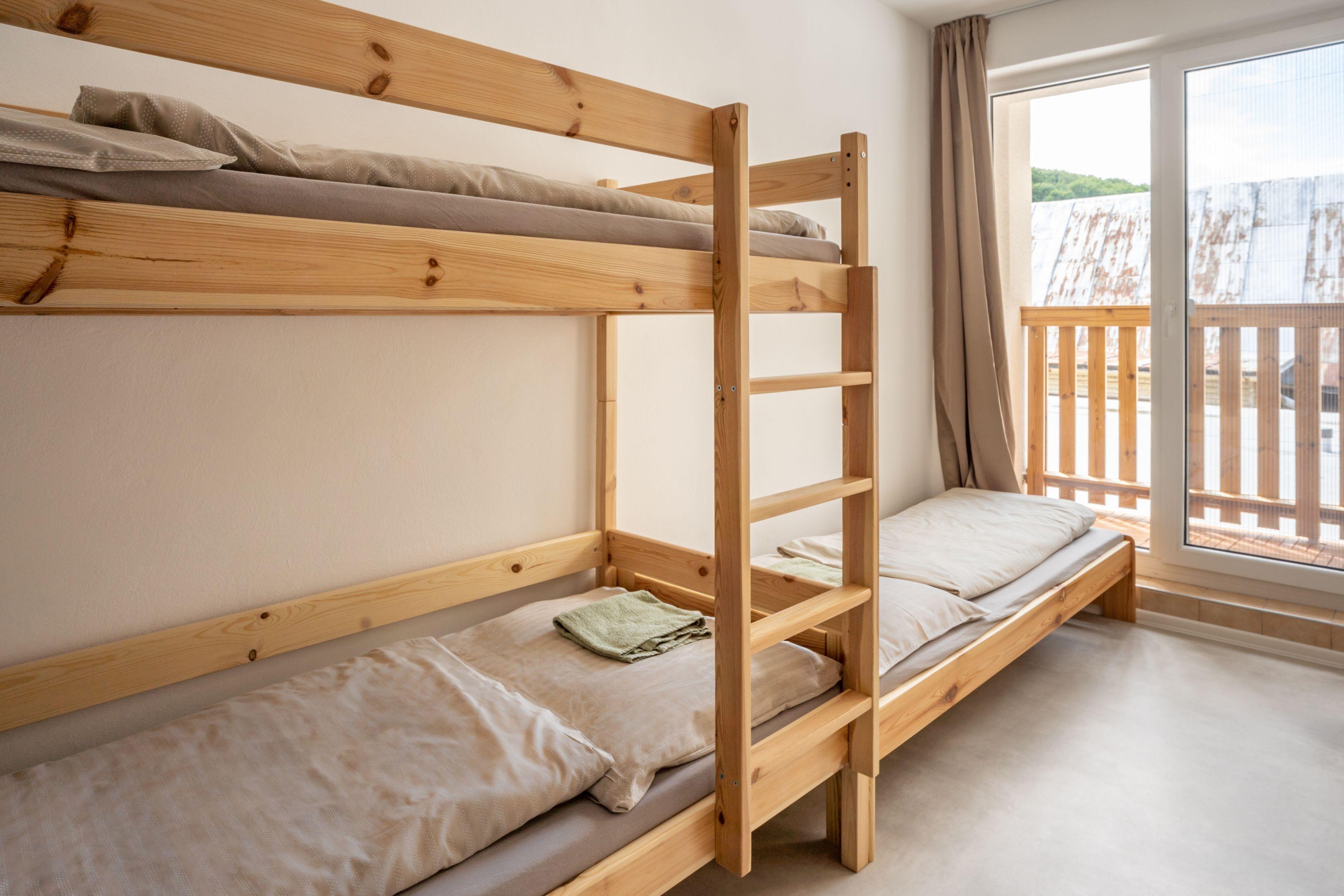 Trojlôžková izba Čtyřlůžkový pokoj - Výtoky Rekreačné Zariadenie - The Cabin Retreat Piešťany