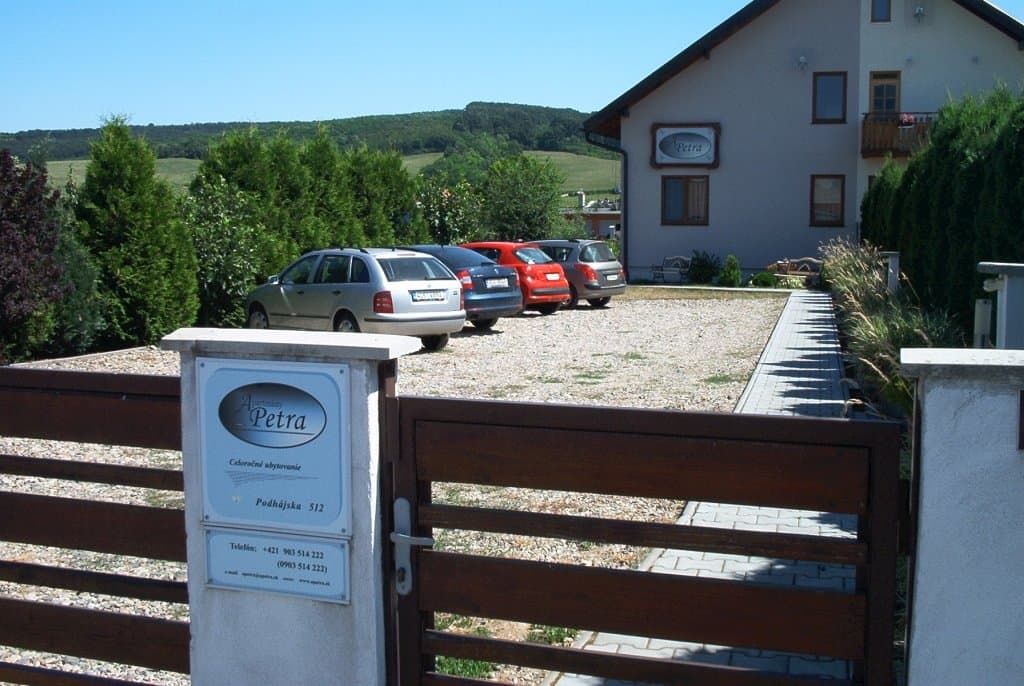 vstup do AD - Apartmány Petra