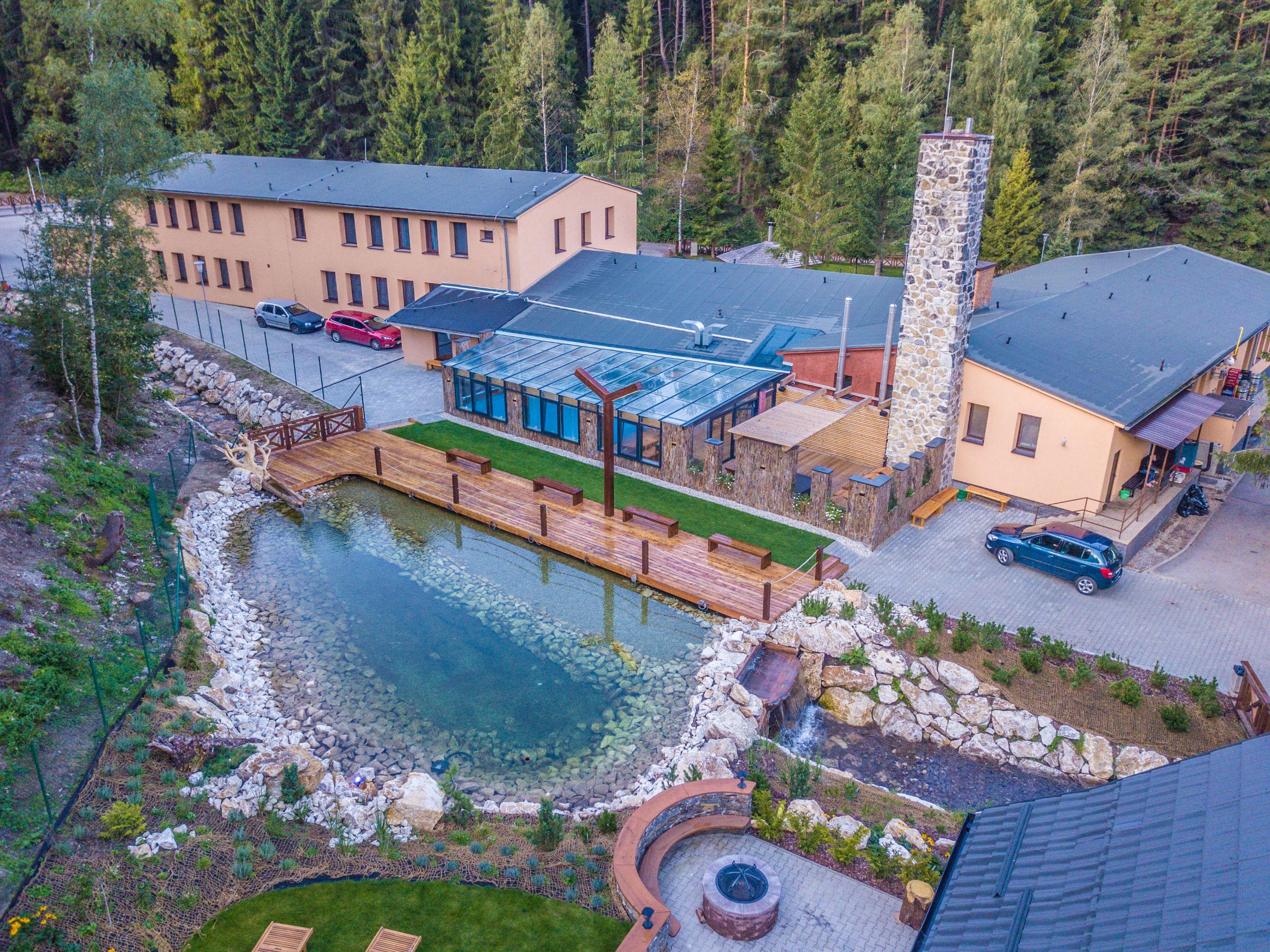 Hlavná budova hotela. - Lopušná dolina Resort
