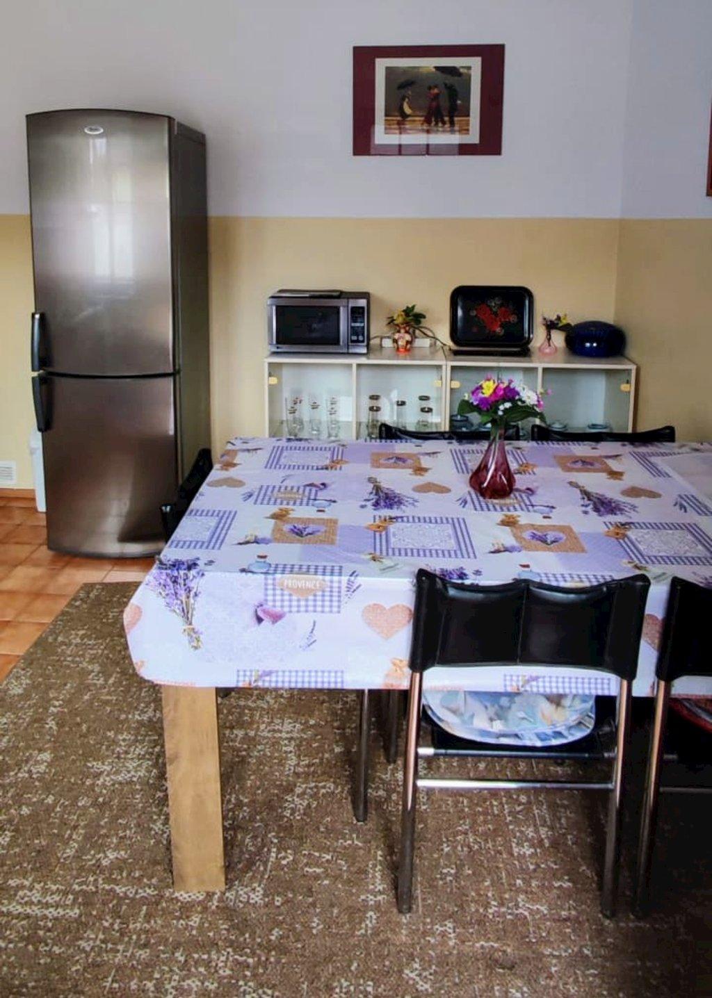 kuchyňa - jedálenská časť - CITY CENTRE APARTMENTS