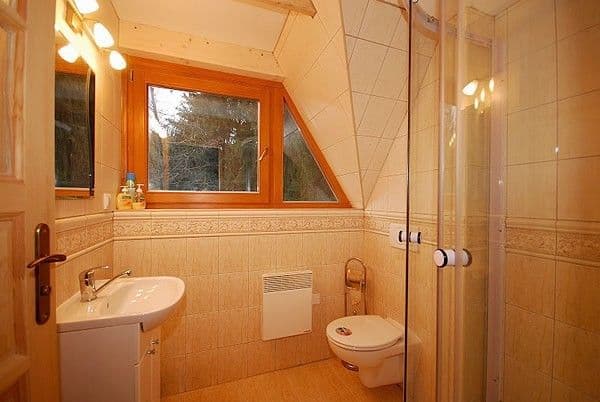 Badezimmer mit Toilette - Ferienhaus Lenka Ružomberok