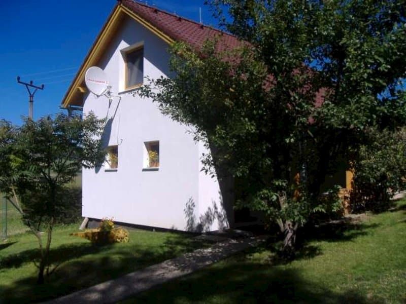 Chatka a Privát Jelka v lete