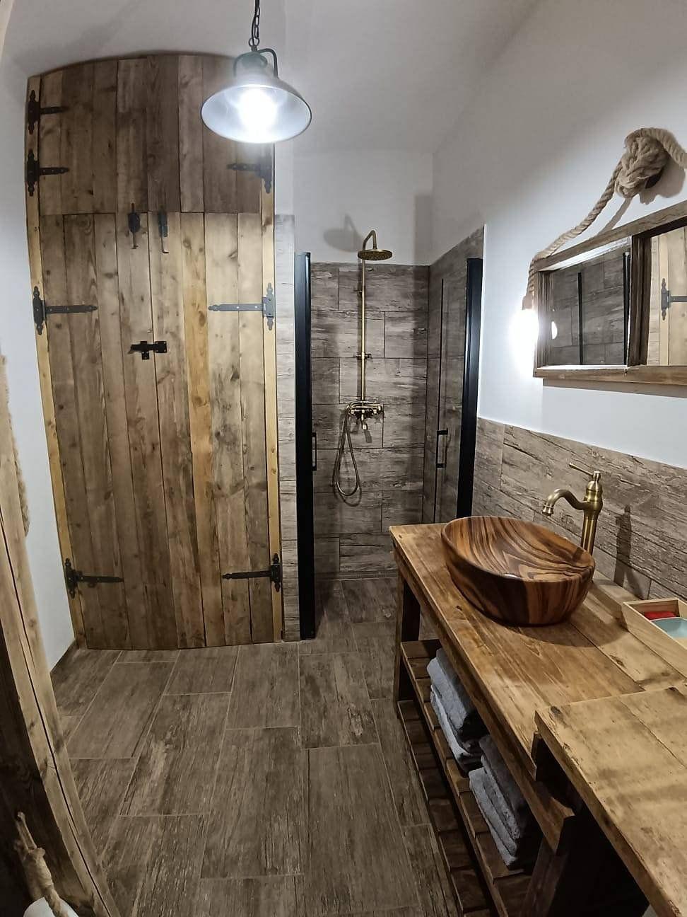 Koupelna s toaletou - Levandulová chalupa s wellness