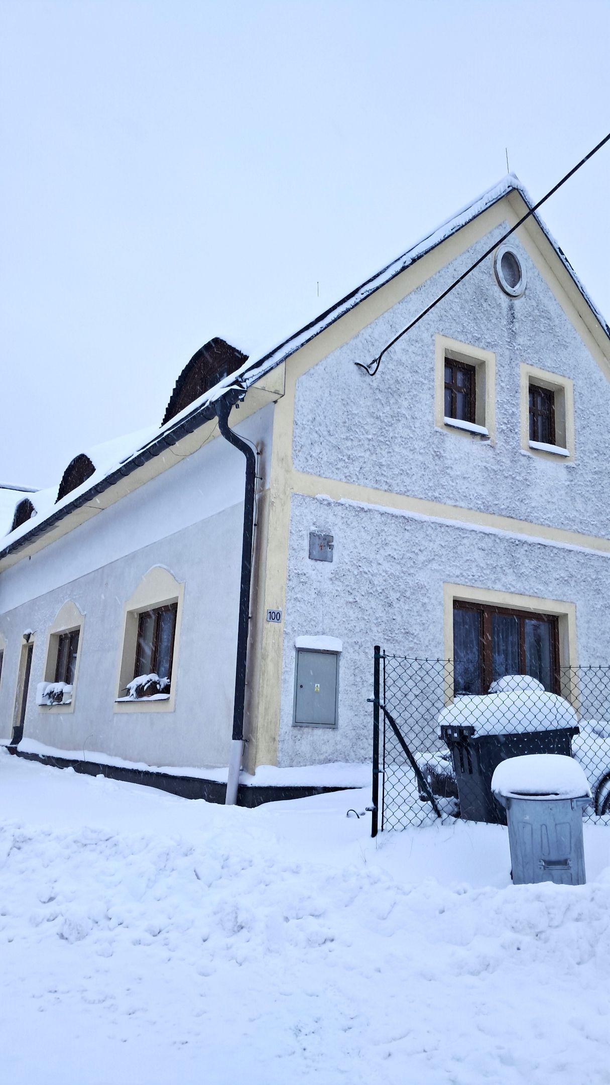 Exterior - Cottage Lampr