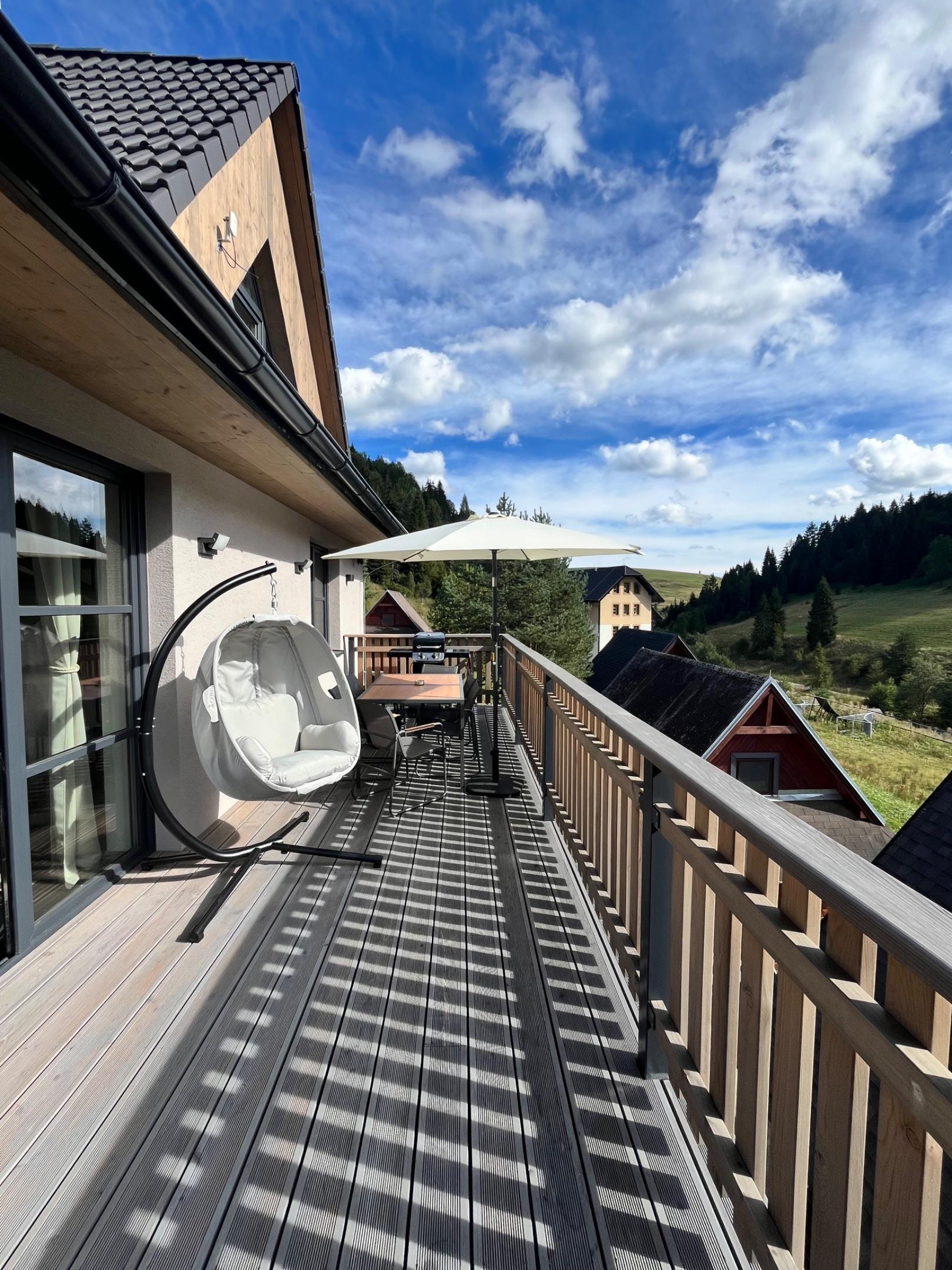 Cottage Barvinok 972403