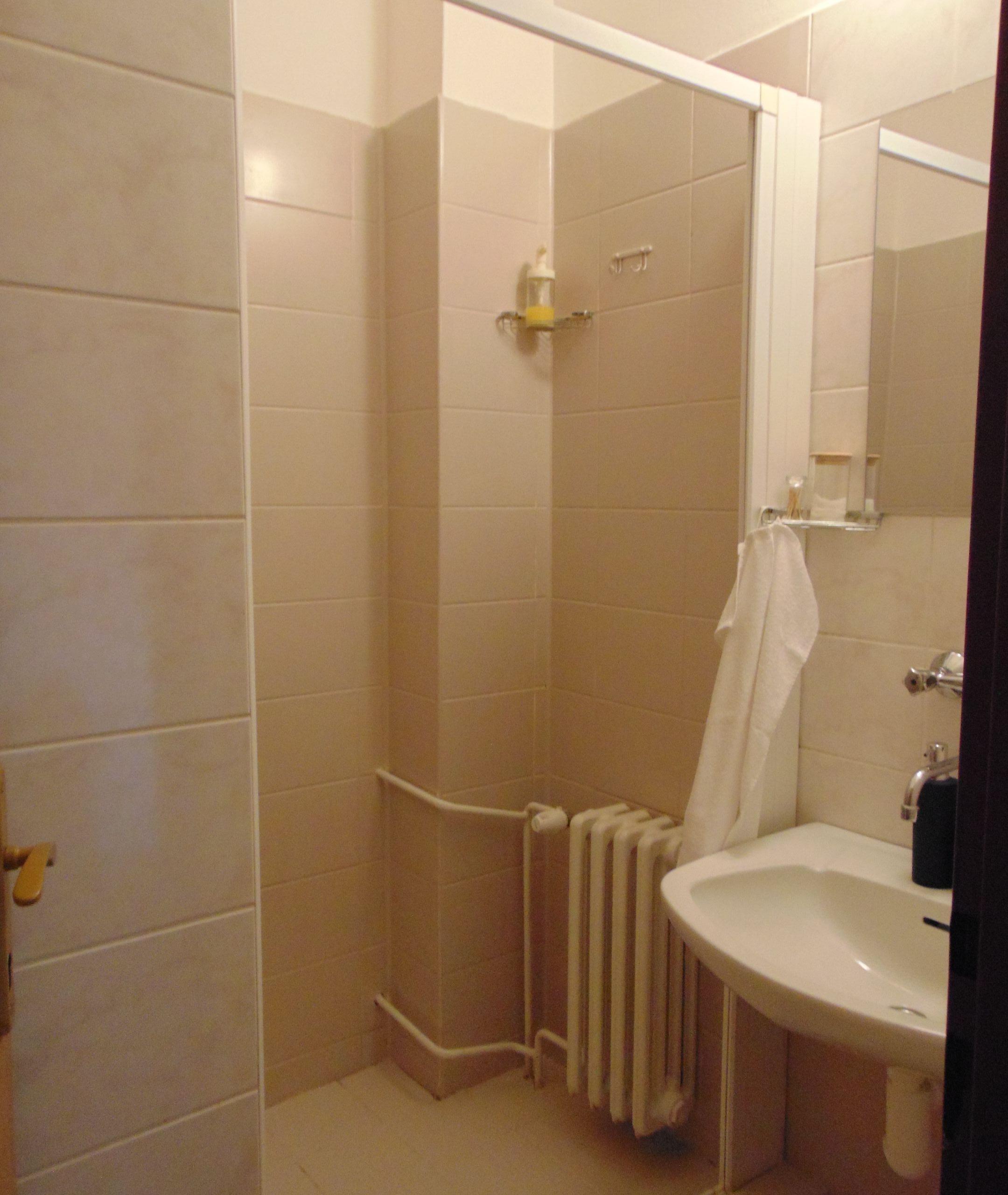 Badezimmer ohne Toilette - Herberge Kurty Tenis