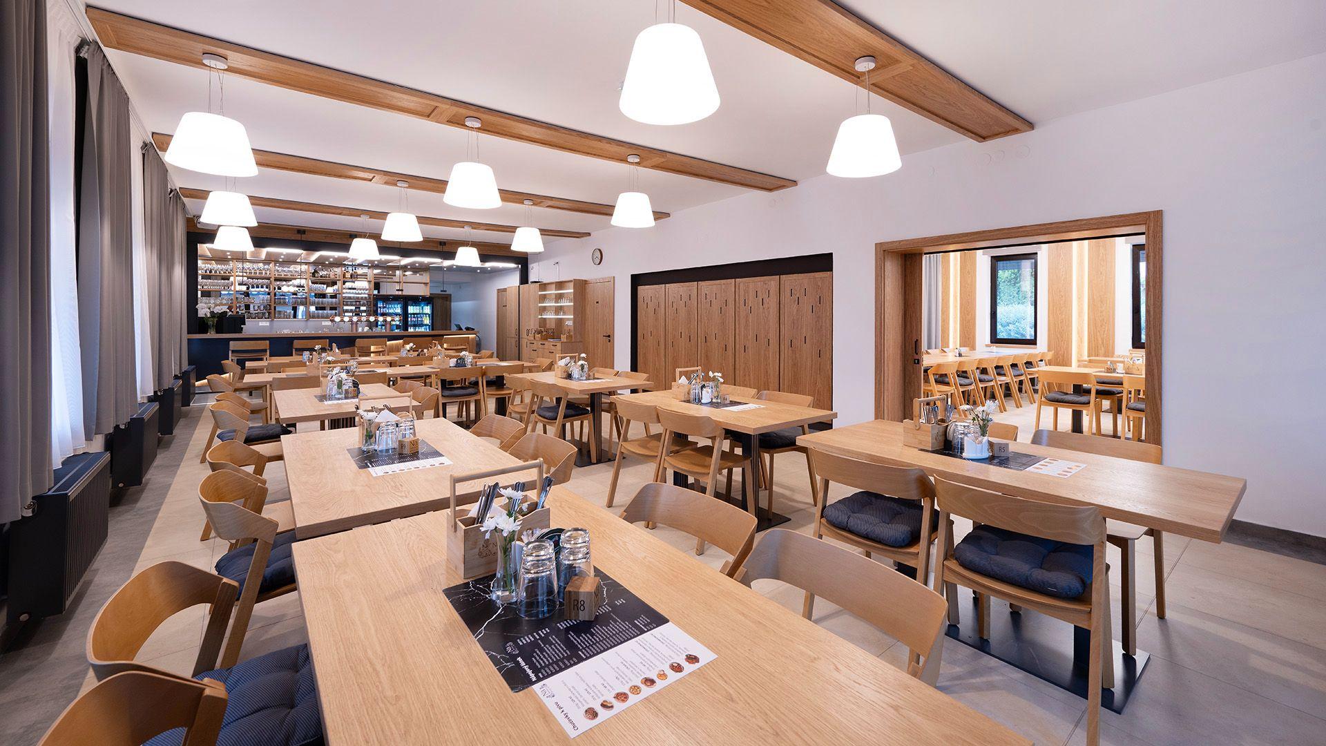 Interiér - Restaurace a penzion Na Rovince