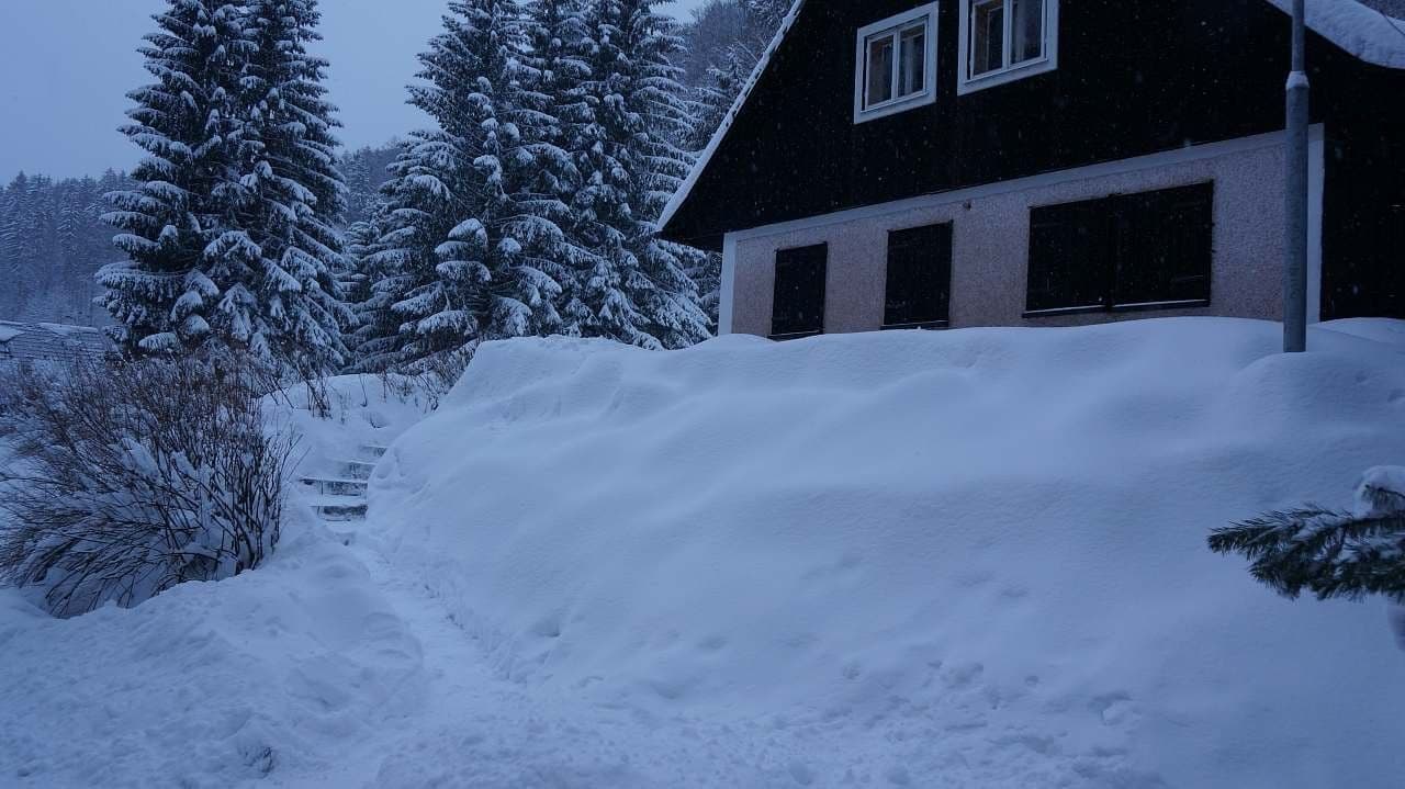 Exteriér - Romantická chalupa Timka