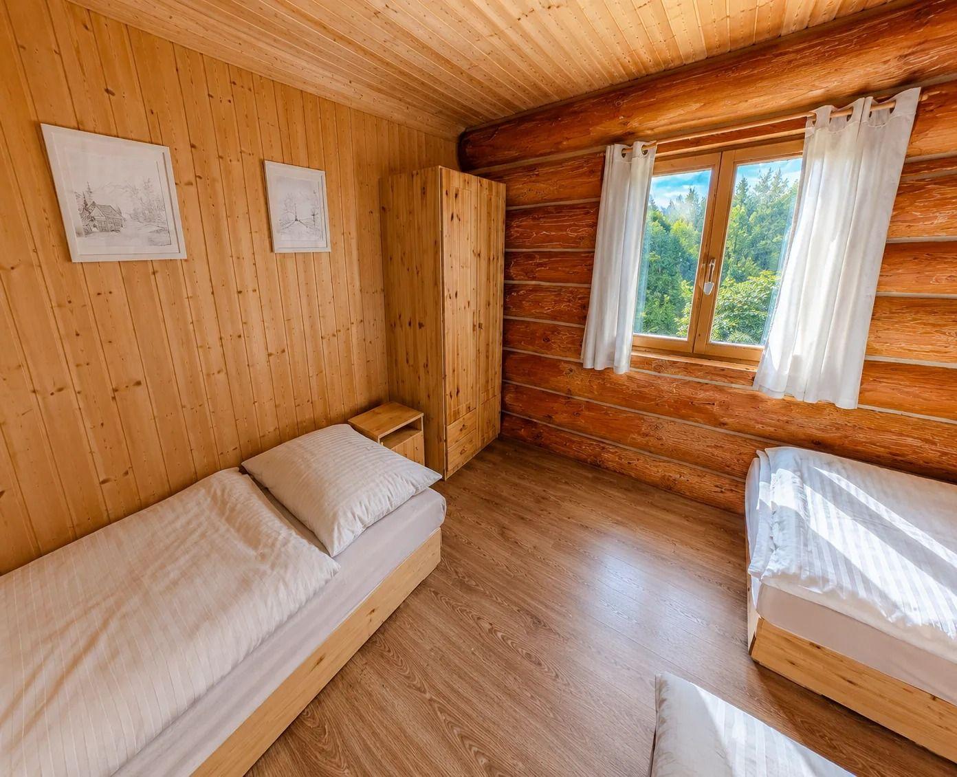 Pokój czteroosobowy  - Kanadský srub Stříbrnice