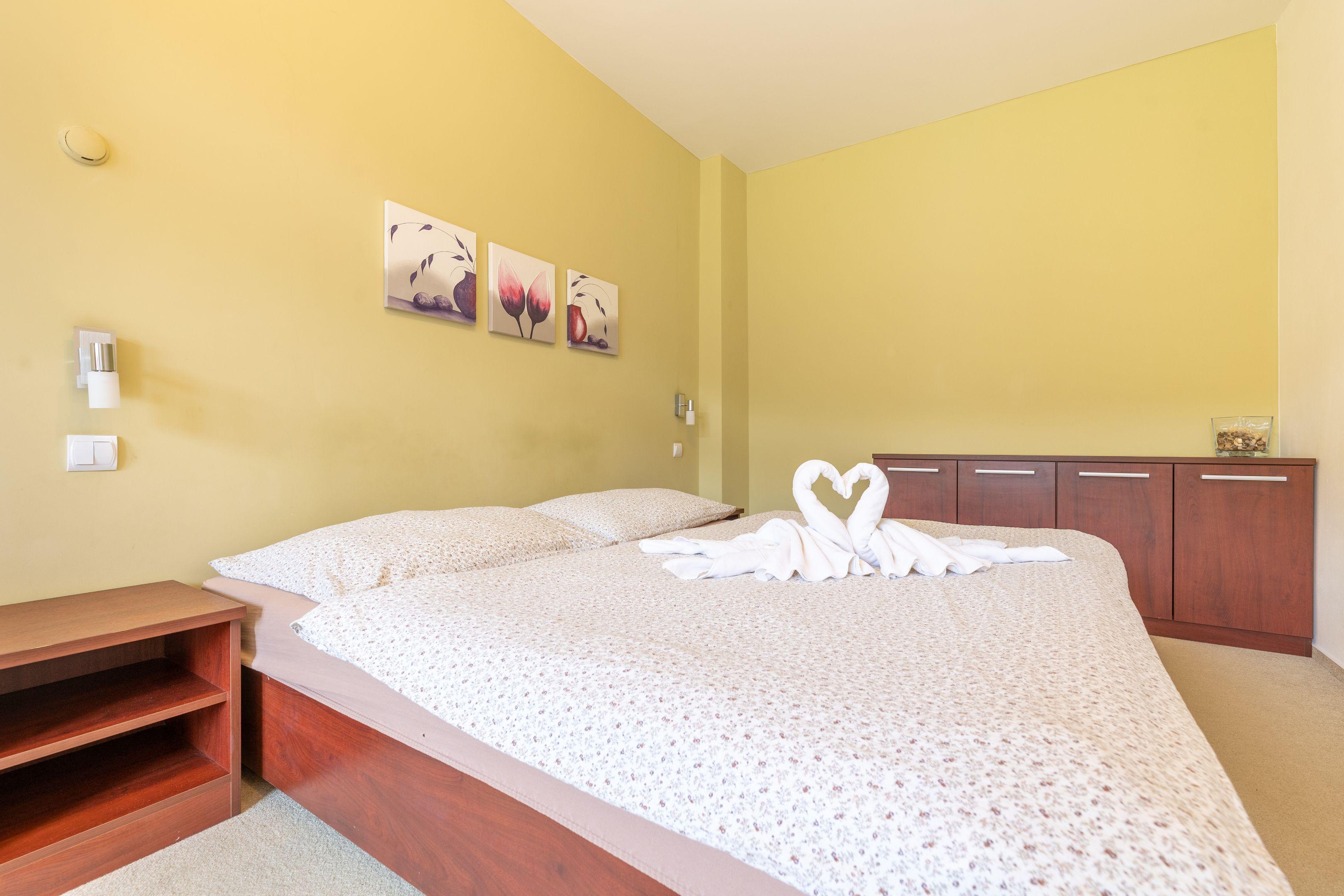Dvoulůžkový pokoj s manželskou postelí  - Hotel Belaria Resort