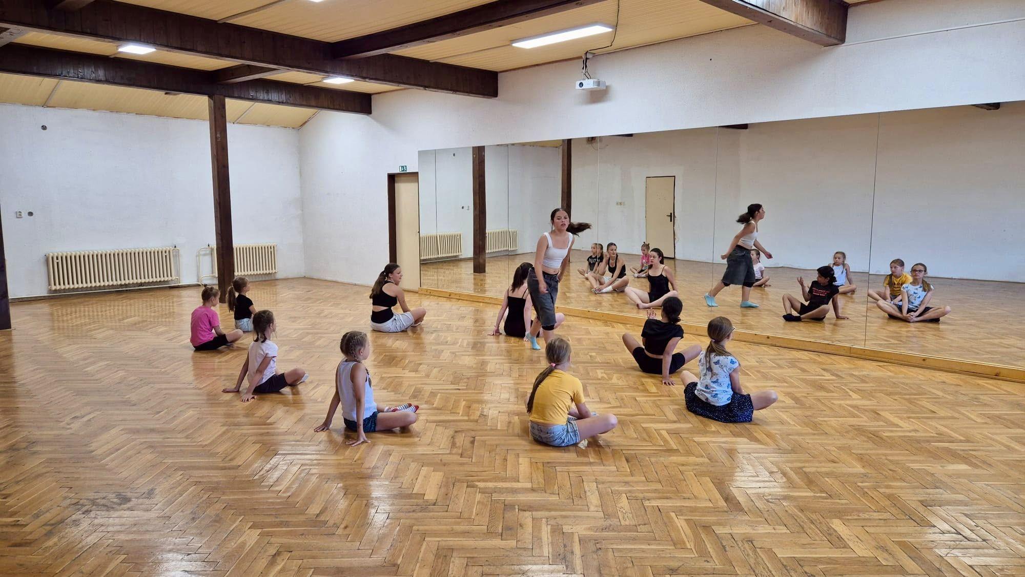 Rekreační centrum LANWOOD  976755
