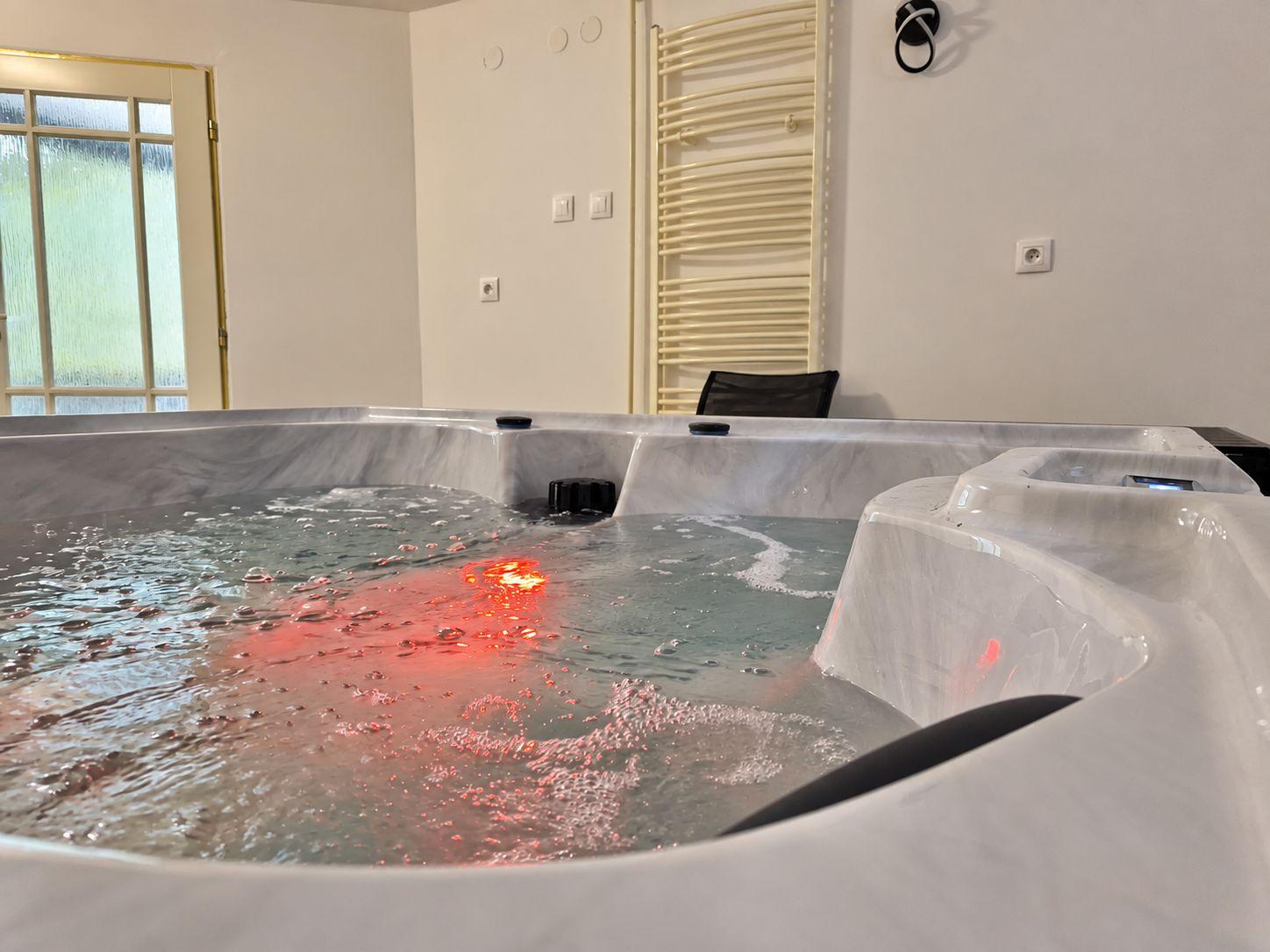 Interiér - Family mansion with sauna, jacuzzi & gym