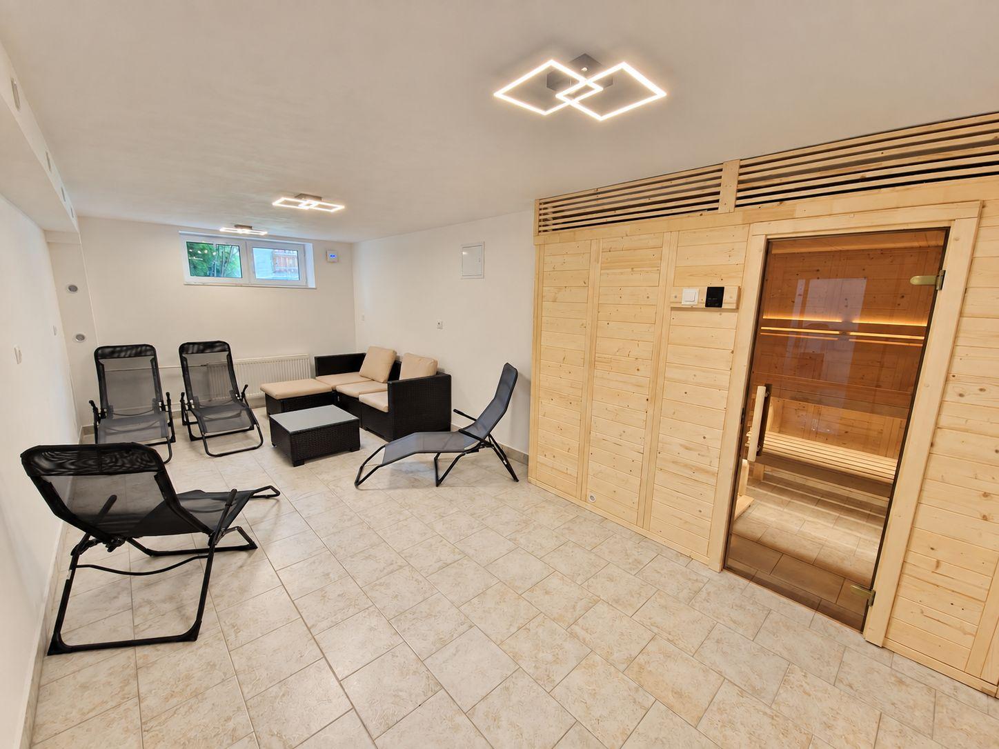 Interiér - Family mansion with sauna, jacuzzi & gym