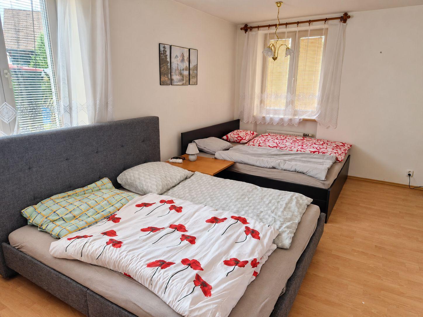 Štvorlôžková izba  - Family mansion with sauna, jacuzzi & gym