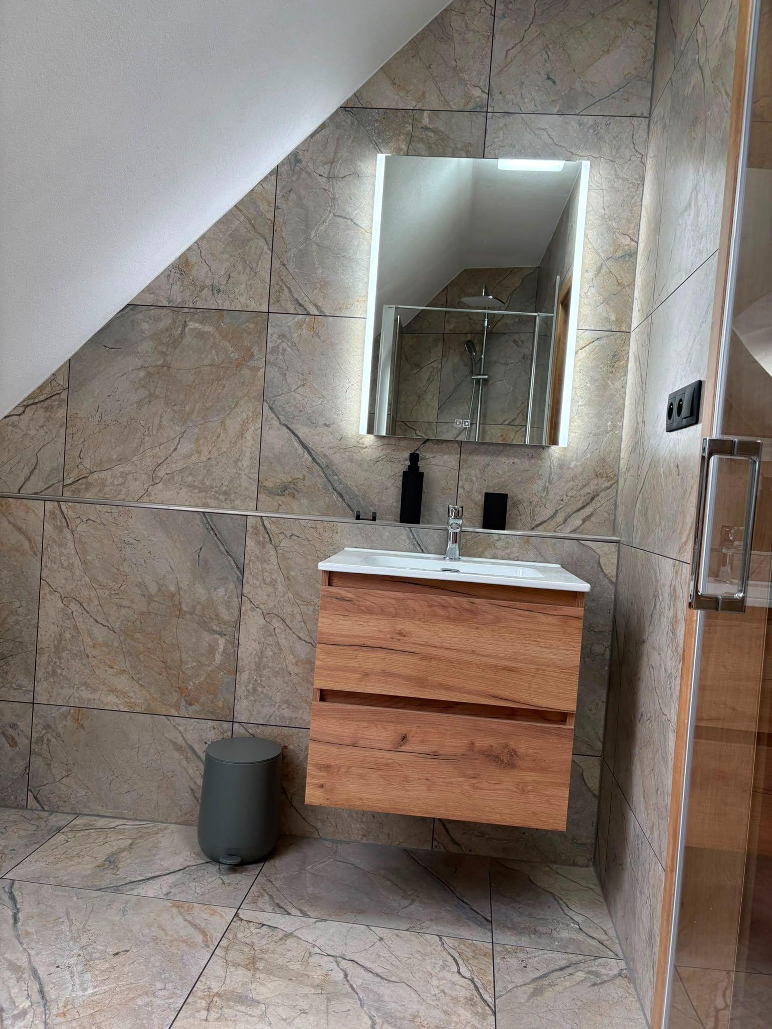 Podkrovní apartmán Třílůžkové studio s přistýlkou - Apartmány Jícha
