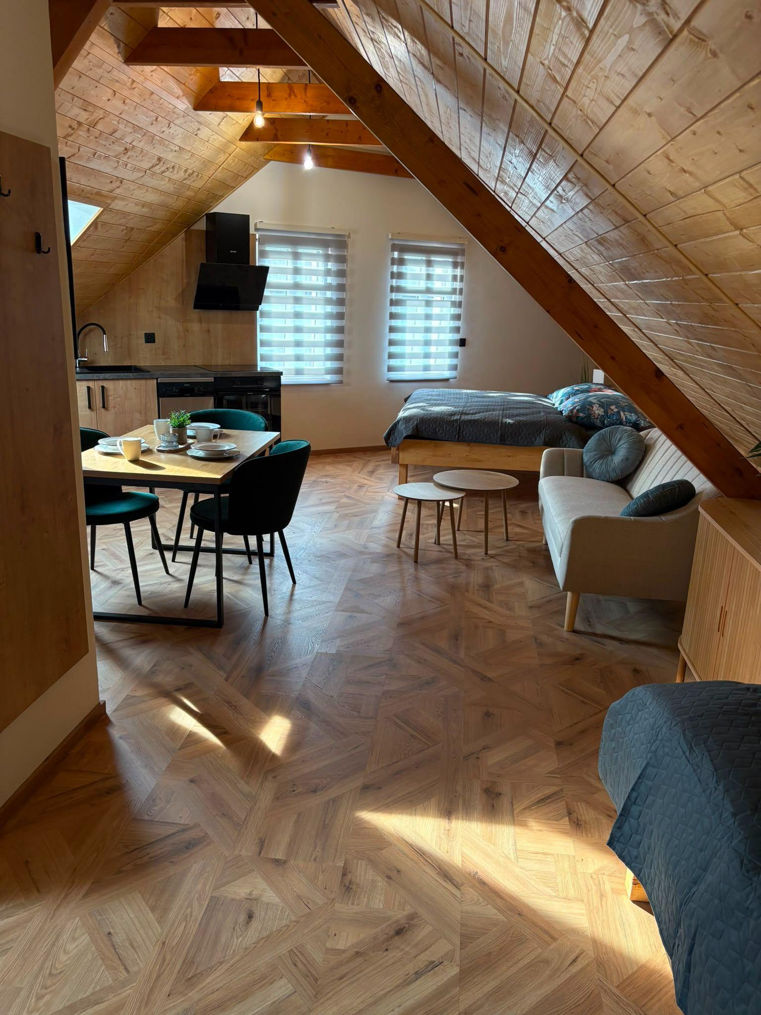 Podkrovní apartmán Třílůžkové studio s přistýlkou - Apartmány Jícha