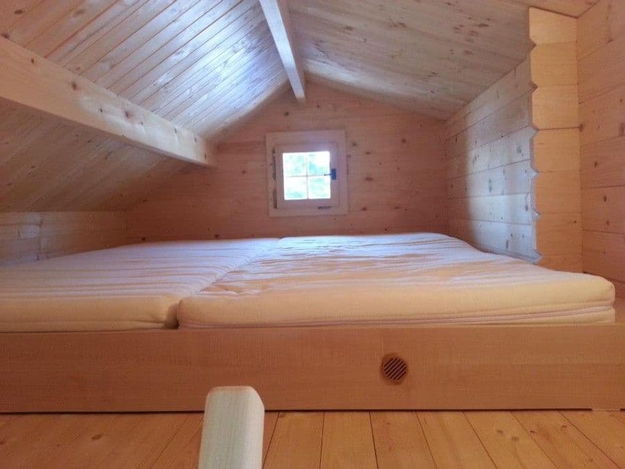 Chatka Typ B se spaním do patra Čtyřlůžkový pokoj - Camping Amerika