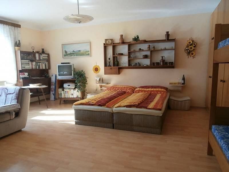 Žlutý apartmán  Apartmán s 1 ložnicí - Vesnická chalupa jako u babičky