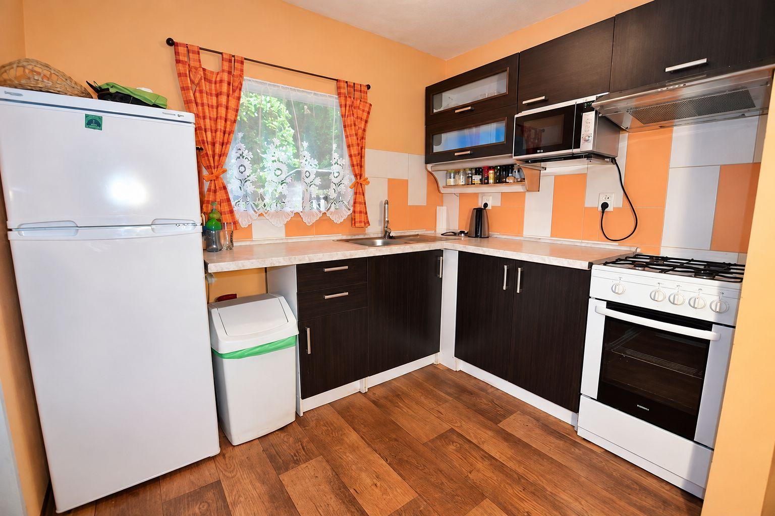Kitchen - Chata v zeleném údolí