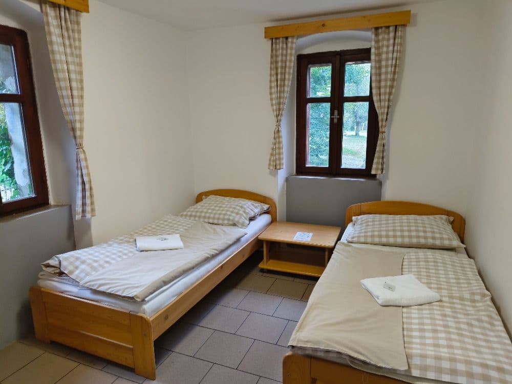 Dvoulůžkový pokoj Dvoulůžkový pokoj s přistýlkou - Panství Velichov