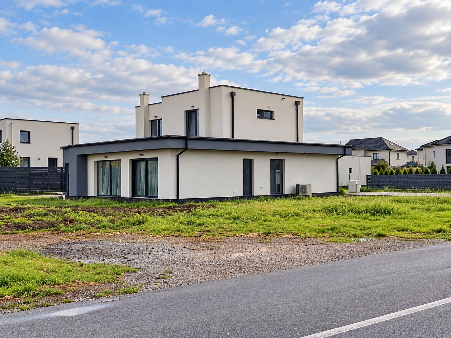 Zemira House
