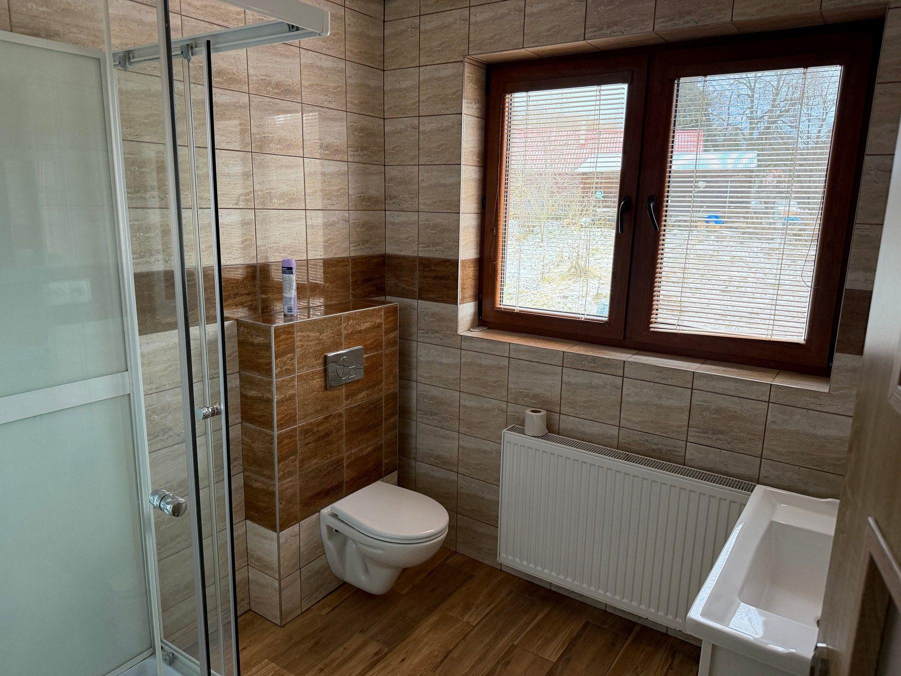 Kúpeľňa s toaletou - Chata pod lipou Bobrovník