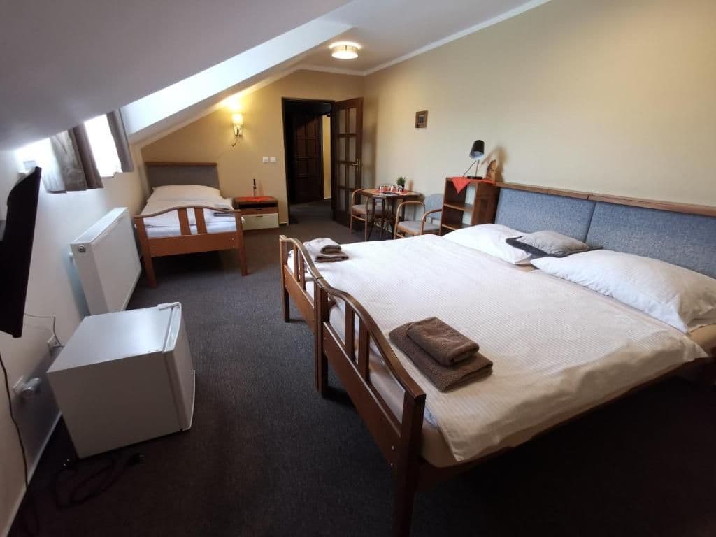 Třílůžkový pokoj  - Hotel Starý mlýn