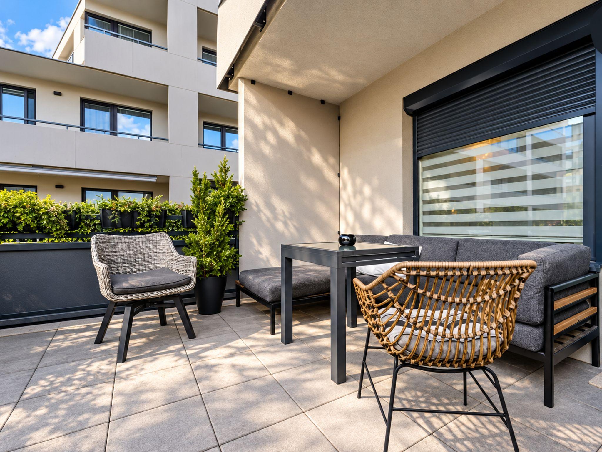 E3 Luxusný Byt pri Hlavnej s Garážou a Supermarketom Apartmán s 1 spálňou - Nadštandardné Byty v Košiciach
